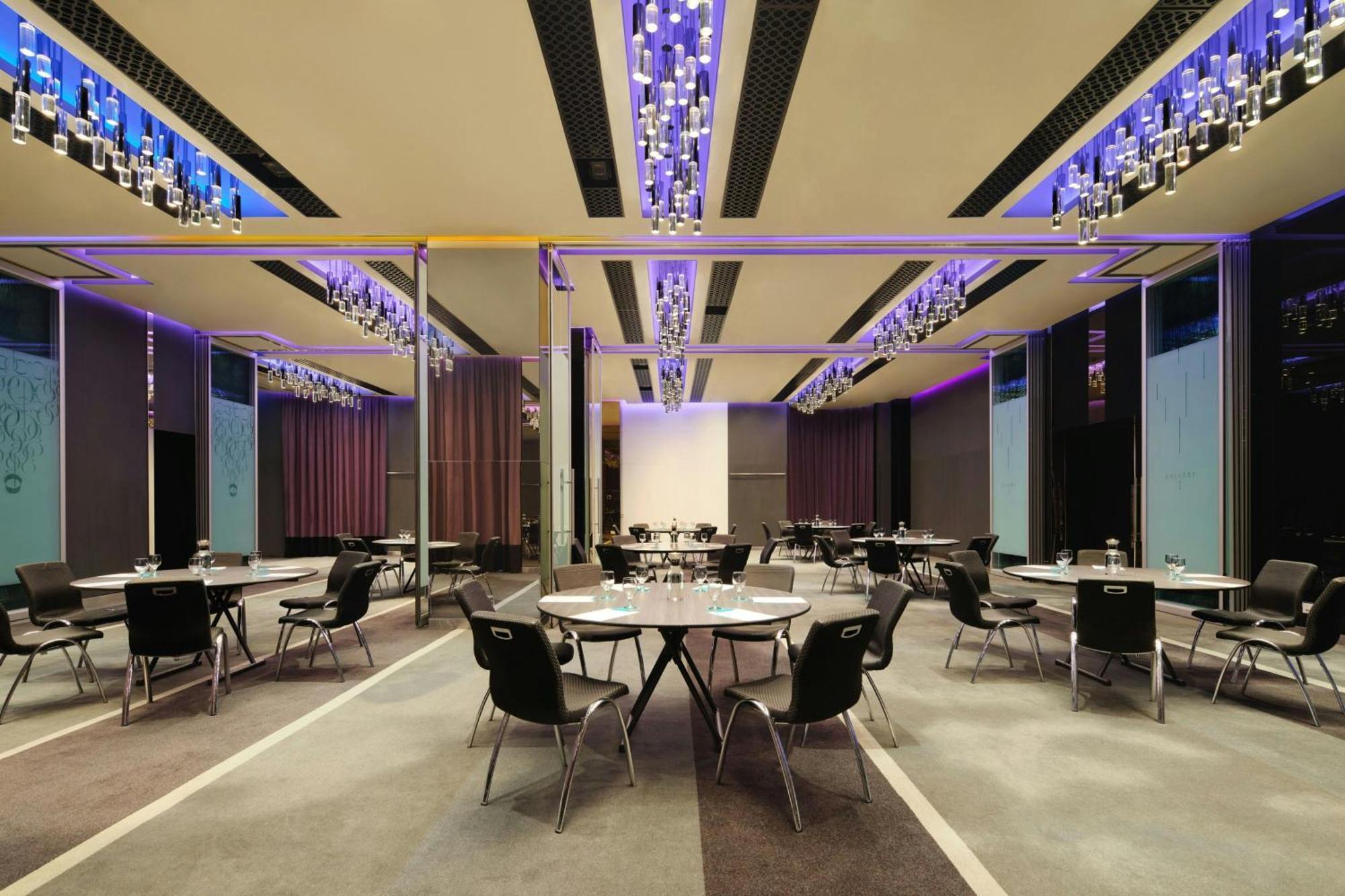 Le Meridien Kuala Lumpur Dış mekan fotoğraf The ballroom
