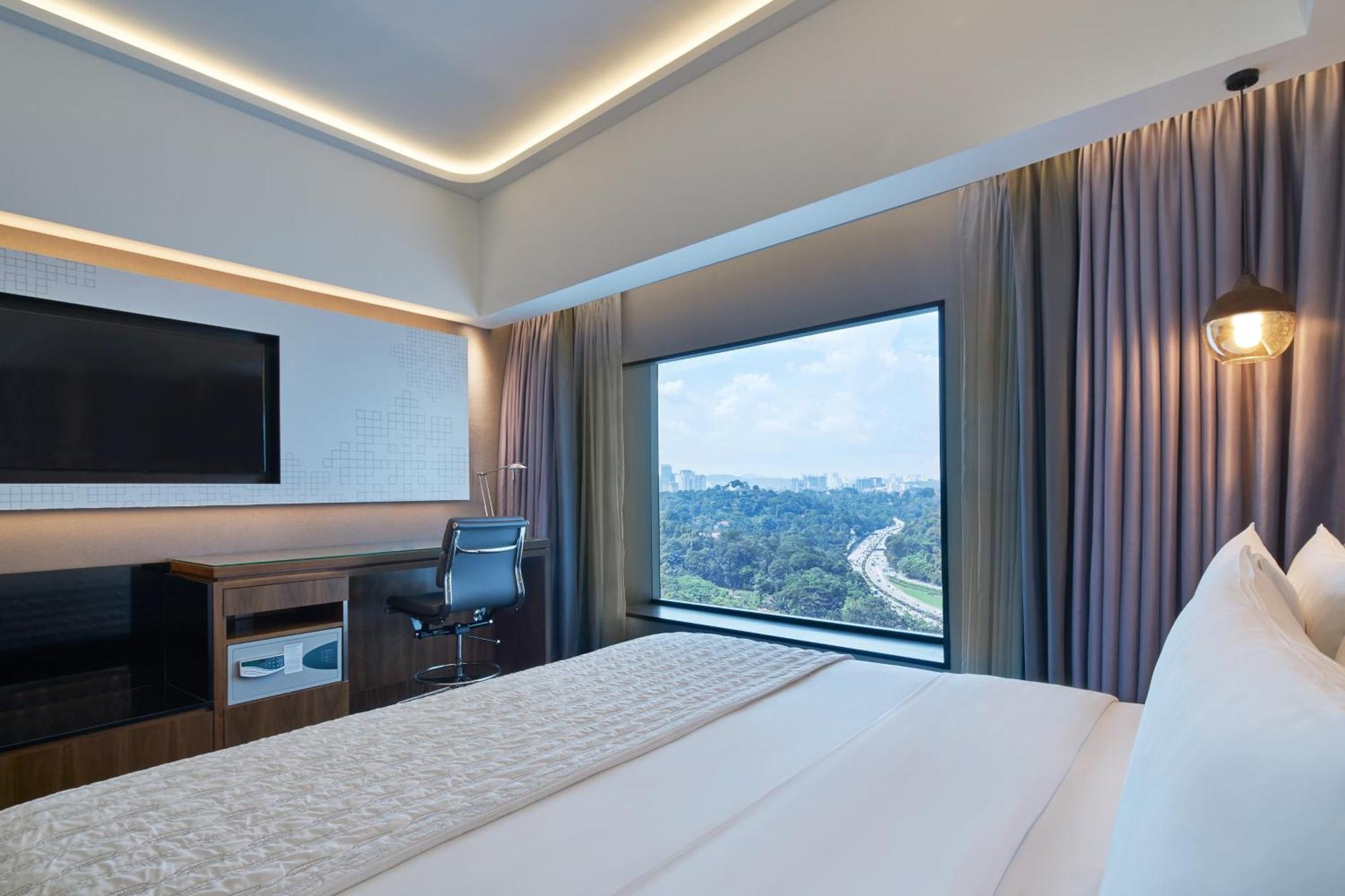 Le Meridien Kuala Lumpur Dış mekan fotoğraf Deluxe Room