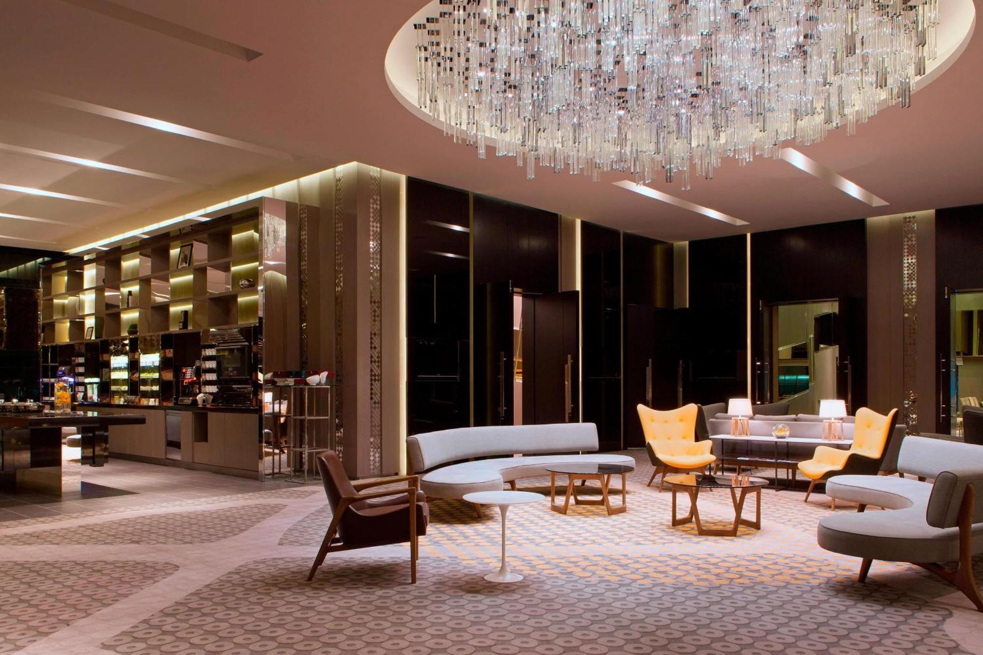 Le Meridien Kuala Lumpur Dış mekan fotoğraf The lobby of the hotel